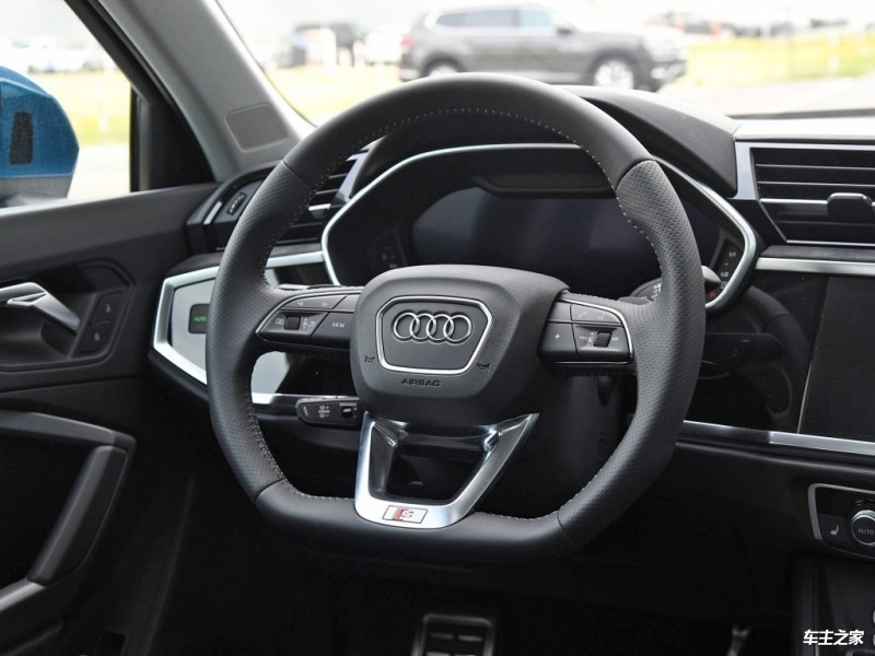  奥迪Q3 Sportback